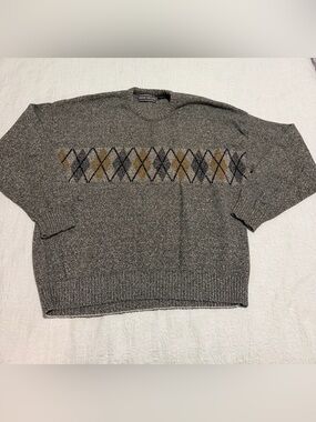 David Taylor Crewneck Argyle Sweater in Gray with Brown Accents